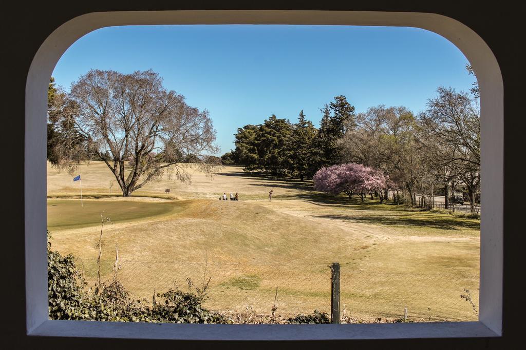 Hotel Victoria Golf La Cumbre Exterior photo